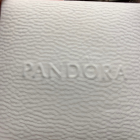 Pandora Flower Charm/Pendant New in Box - Picture 2 of 5